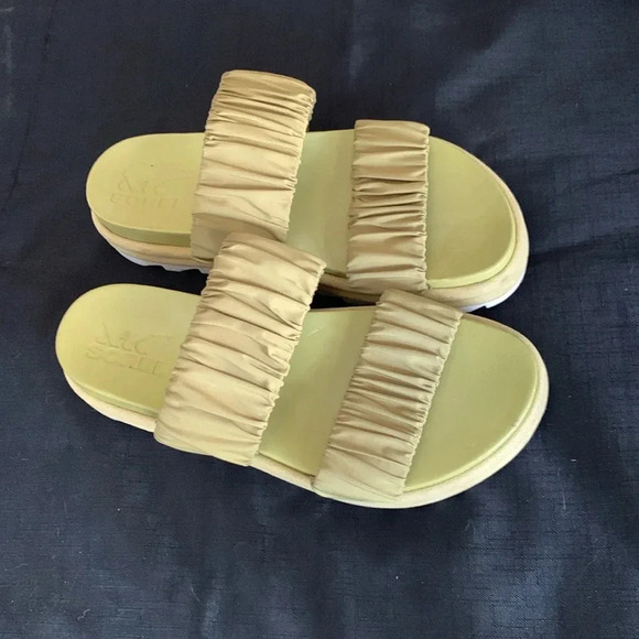 SOREL WOMEN'S ROAMING TWO STRAP SLIDE SANDAL SIZE 7 - Picture 2 of 5